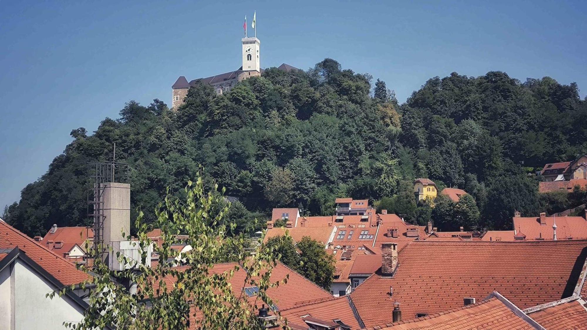 Appartement Penthouse View In Town à Ljubljana Extérieur photo